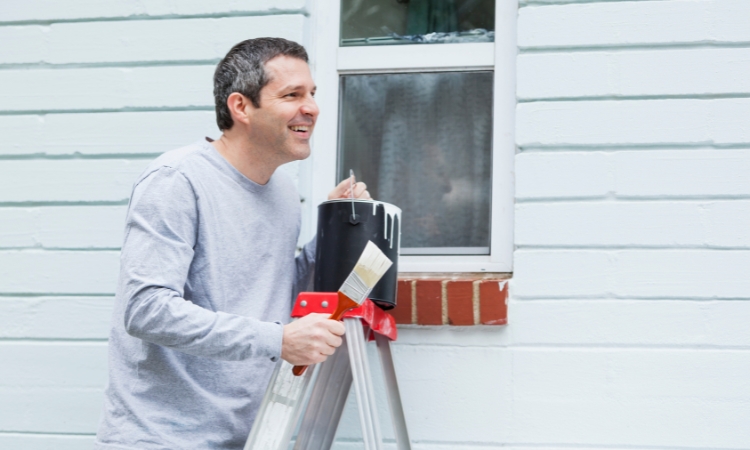 Home's Exterior Paint
