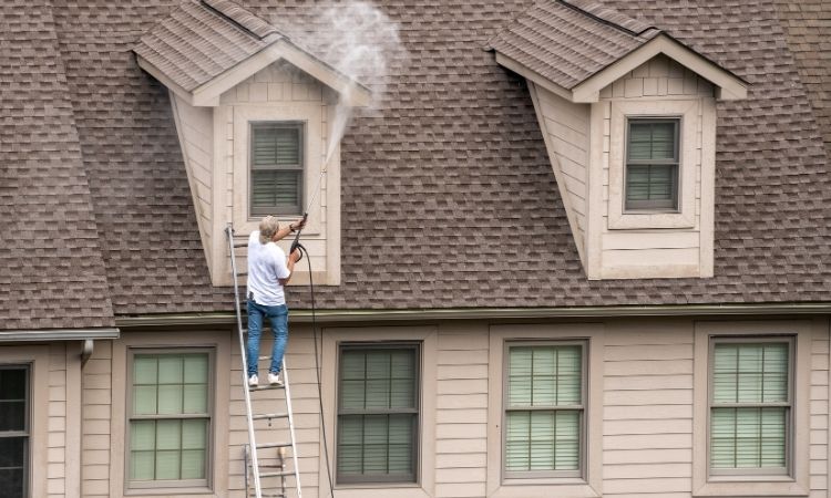 how to prevent exterior paint from fading