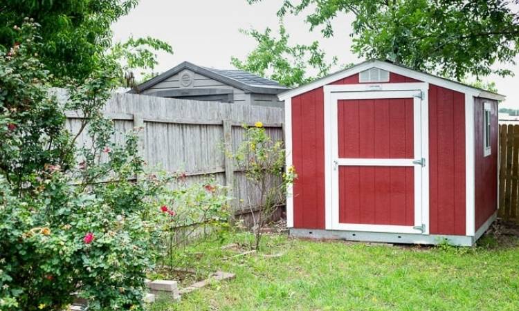 How to Paint an Outdoor Shed