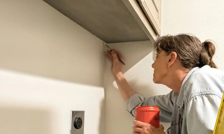 How to Store Paint For Reuse